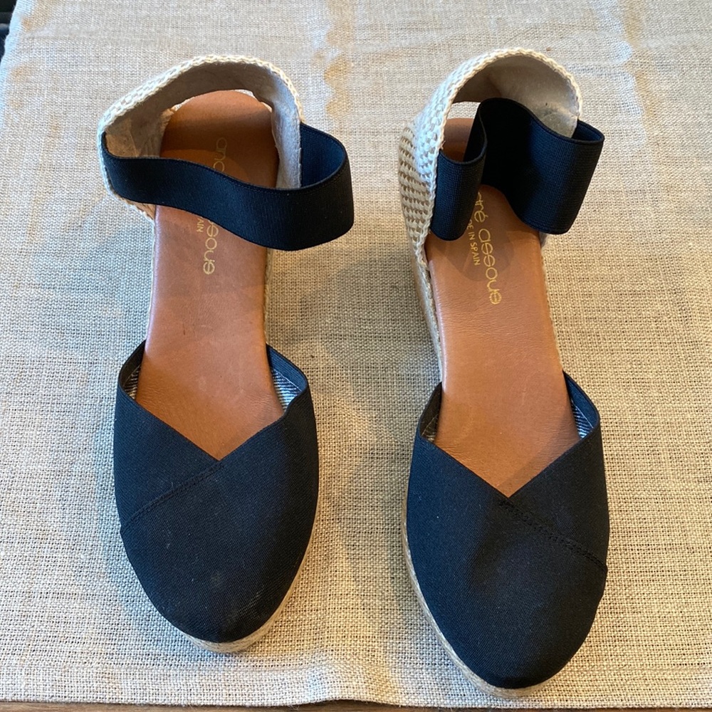 Andre assoue Wedge Sandals